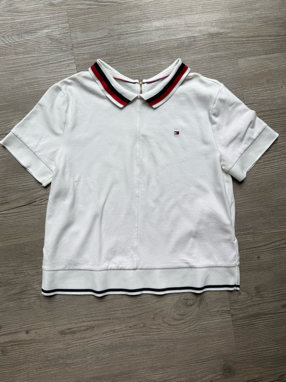 Tommy Hilfiger Polo Shirt Womens Medium White Back Zip Striped Trim